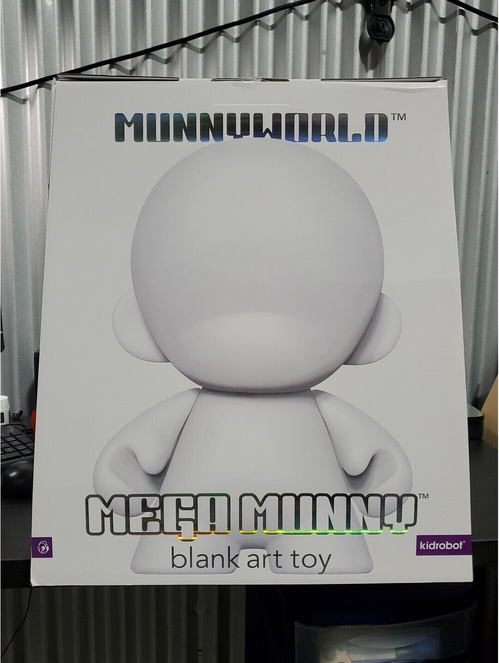MUNNYWORLD 18" Mega MUNNY Blank Art Toy by Kidrobot NEW Sealed